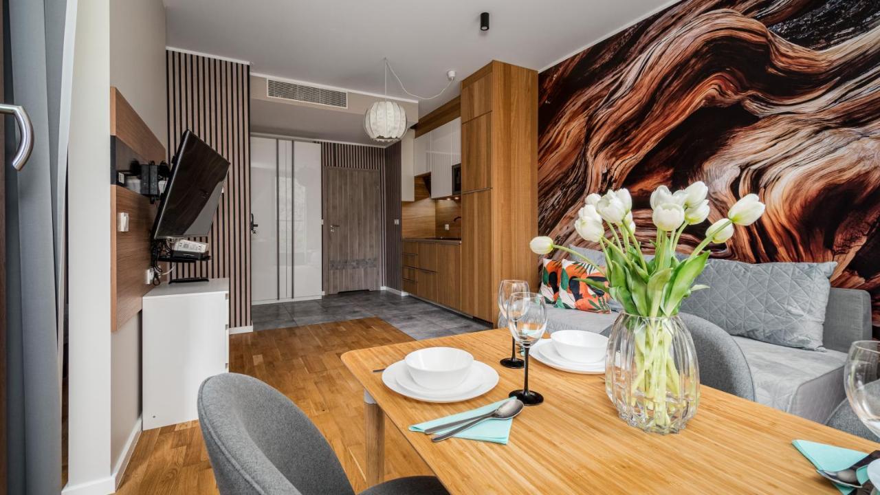 Apartamenty Sun & Snow 19 Dzielnica With Free Parking Варшава Экстерьер фото